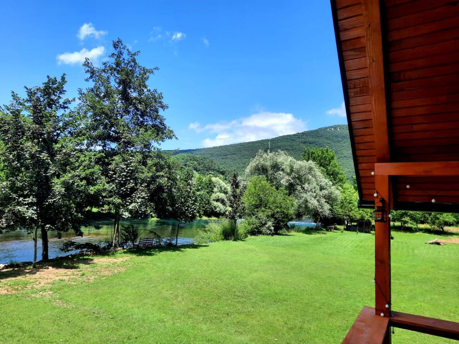Hacienda Burzic Apartment Kulen Vakuf Exterior foto